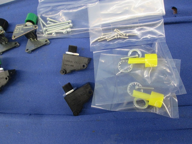 基本スイッチセット(1セット入)(ケース付) D2VW-5-1