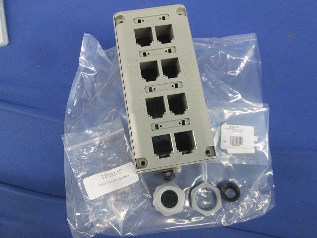 ファイバー用DINレールマウントパッチパネル(8ポートタイプ) FDME8RG
