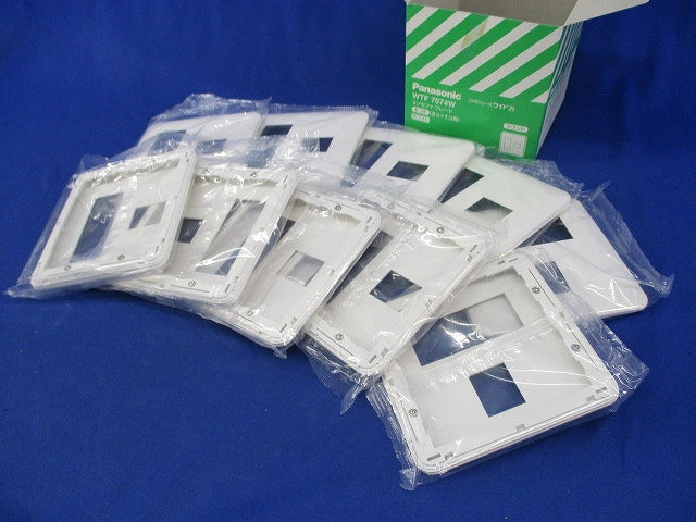 コンセントプレート4コ用(10枚入)(ホワイト) WTC7074W