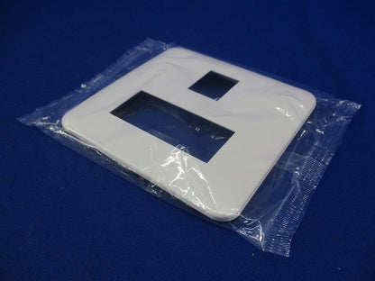 コンセントプレート4コ用(10枚入)(ホワイト) WTC7074W