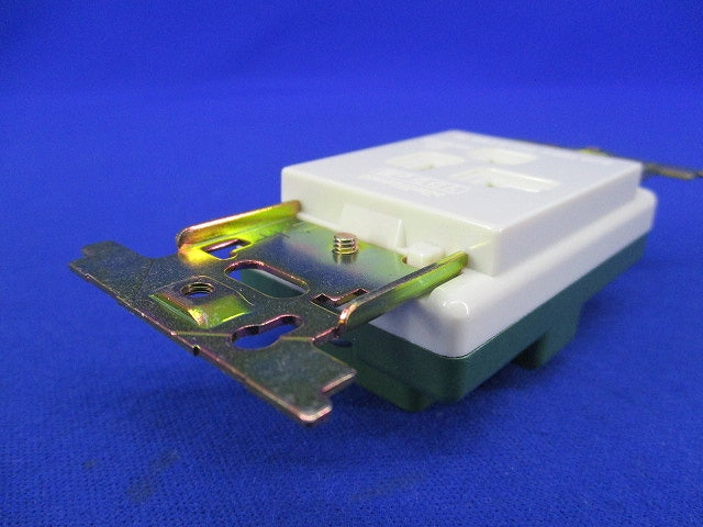 埋込アース付コンセント(3個入)National WN1121