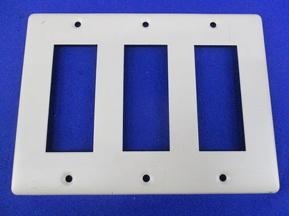 プレート(2個入)未使用品(ミルキーホワイト)キズ・汚れ有 WN9408W