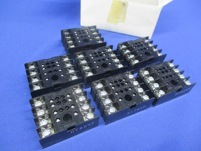 共用ソケット(7個入) PYF08M