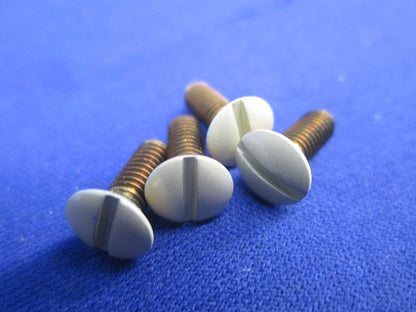 コンセントプレート(4枚入)(クリーム)National 型番不明