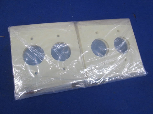 コンセントプレート(4枚入)(クリーム)National 型番不明