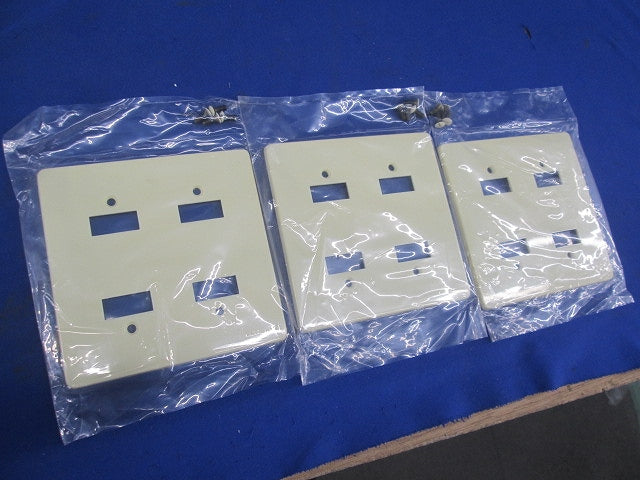 ハイ角連用器具用コンセントプレート(3枚入)(クリーム)National 型番不明