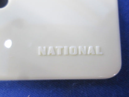 ハイ角連用器具用コンセントプレート(3枚入)(クリーム)National 型番不明