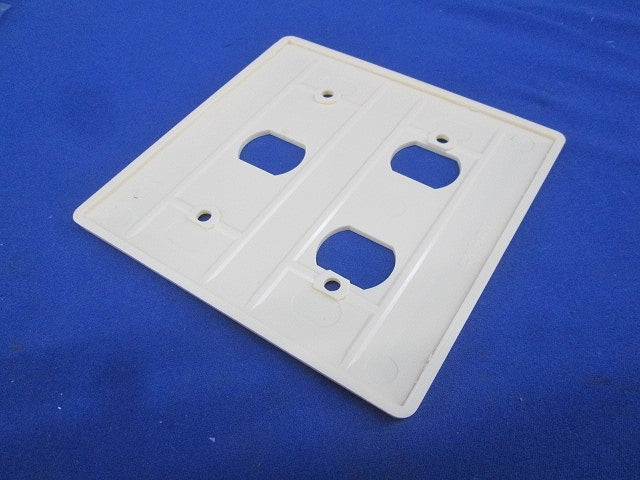 ハイ角連用器具用コンセントプレート(3枚入)(クリーム)National 型番不明