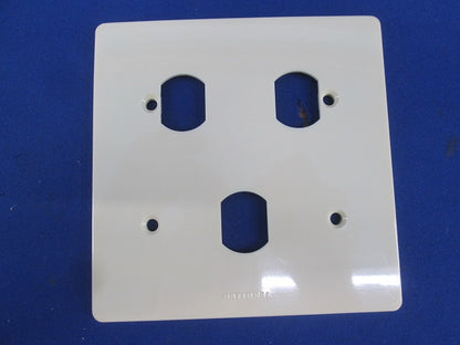 ハイ角連用器具用コンセントプレート(3枚入)(クリーム)National 型番不明