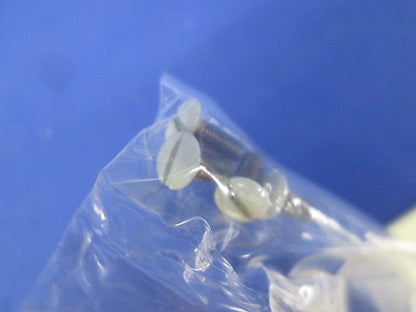 ハイ角連用器具用コンセントプレート(3枚入)(クリーム)National 型番不明