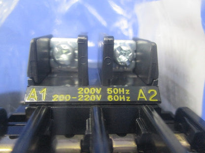 標準形電磁開閉器 0.95-1.45A 1a SW-03200V0.2kW