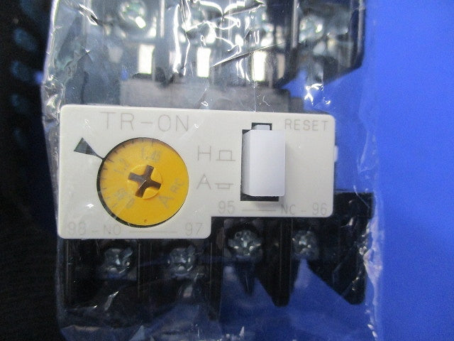 標準形電磁開閉器 0.95-1.45A 1a SW-03200V0.2kW