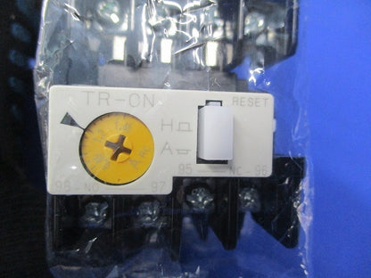 標準形電磁開閉器 0.95-1.45A 1a SW-03200V0.2kW