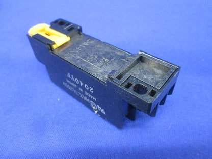 共用ソケット(3個入) PYF08A
