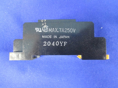 共用ソケット(3個入) PYF08A