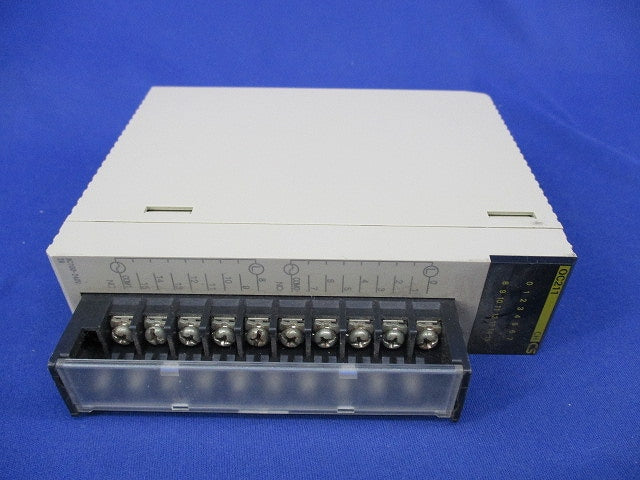 リレー接点出力ユニット(汚れ有) CS1W-OC211