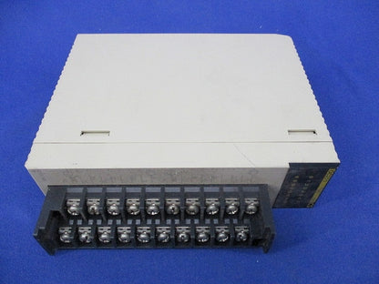 リレー接点出力ユニット CS1W-OC211