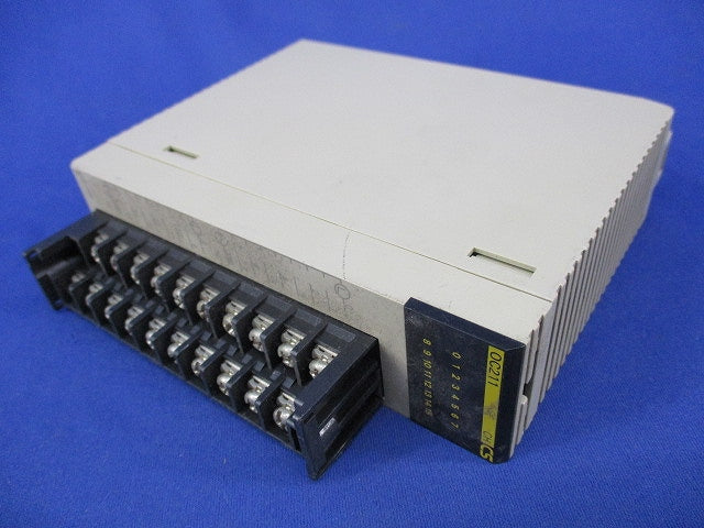 リレー接点出力ユニット CS1W-OC211