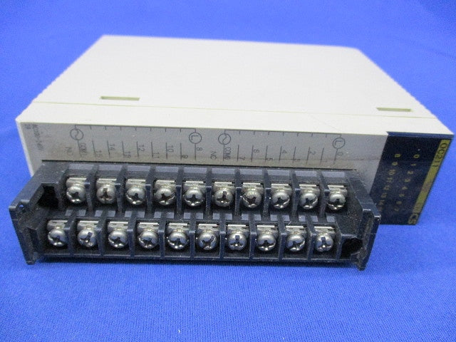 リレー接点出力ユニット CS1W-OC211