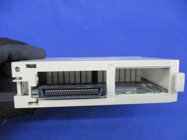 リレー接点出力ユニット CS1W-OC211