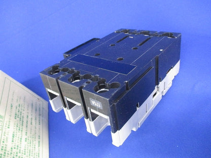 ヒューズフリーブレーカ3P175A(アラームスイッチ付) FXK225-S