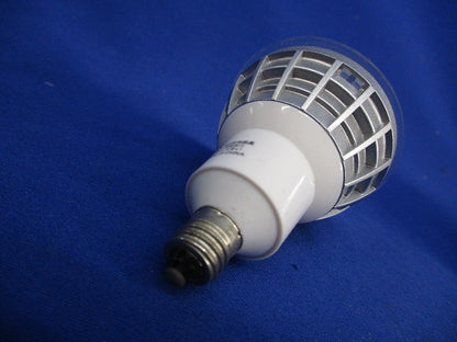 LED電球E11(点灯確認済)(4個入) LDR6N-W-E11