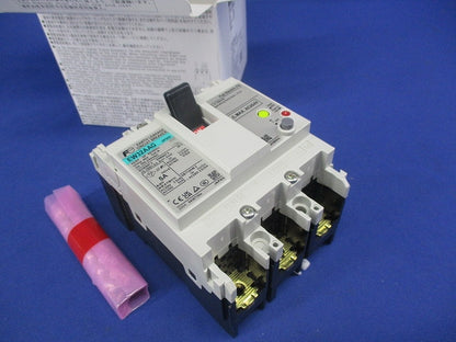 漏電ブレーカ3P5A EW32AAG