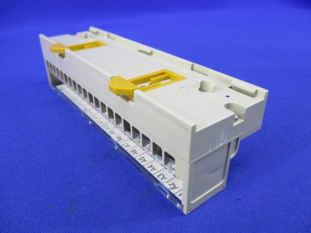 コネクタ端子台変換ユニット(汚れ有) XW2D-40G6