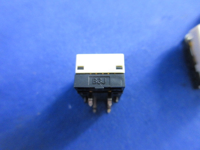 ヒンジ形タクタイルスイッチ(5個入) B3J