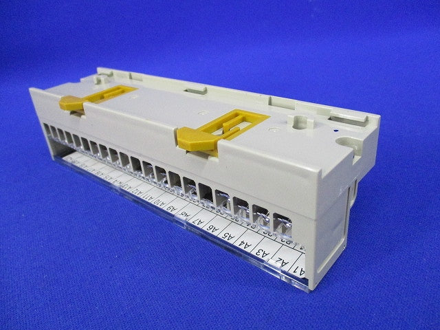 コネクタ端子台変換ユニット XW2D-40G6