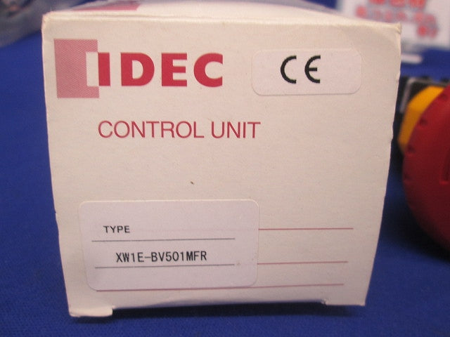 非常停止用押ボタンスイッチ XW1E-BV501MFR