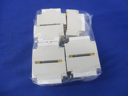 モジュラーコンセント(7個入)(ニューホワイト)(傷・汚れ有) NDG8002