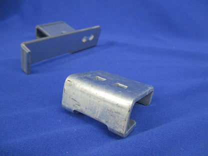 みぞ形鋼用振れ止め金具(SRタイプ)(25組入)(キズ・汚れ有) SD-SRS1M6575