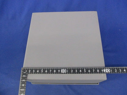 プルボックス 200×200×100 鉄製 かぶせ蓋(グレー) 型番不明