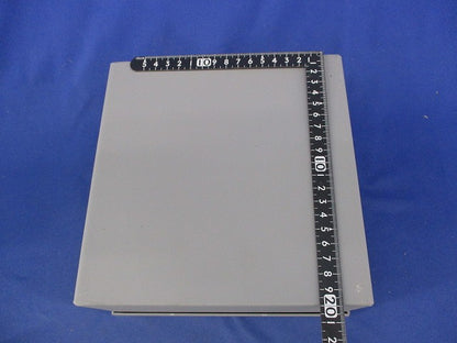 プルボックス 200×200×100 鉄製 かぶせ蓋(グレー) 型番不明