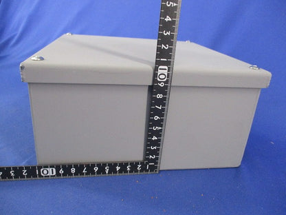 プルボックス 200×200×100 鉄製 かぶせ蓋(グレー) 型番不明