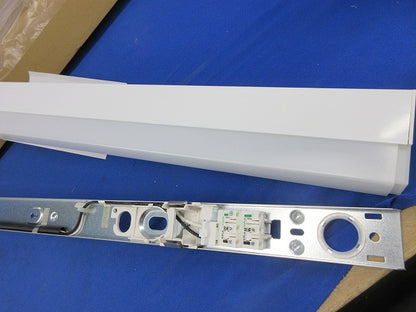 LEDベースライト(昼白色) NNF40900LR9