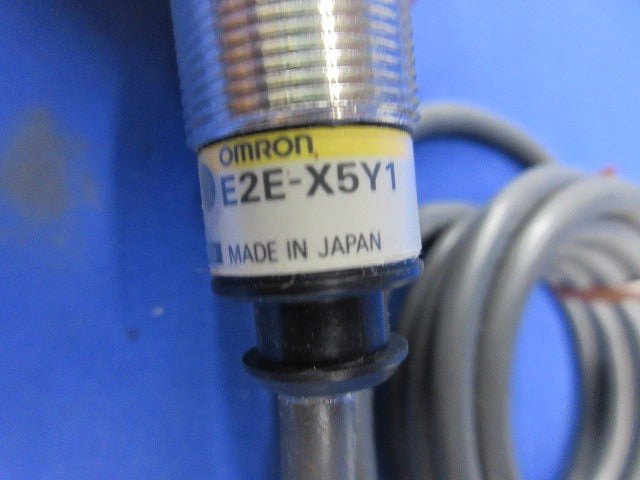 近接センサ E2E-X5Y1