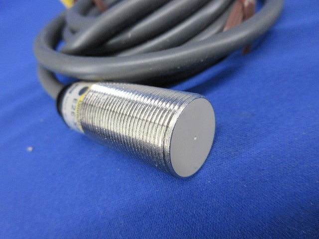 近接センサ E2E-X5Y1