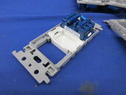 埋込テレホンモジュラジャックユニット(15組入) WN4624WK他