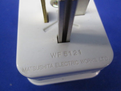ホーム接地20Aキャップ(5個入)(キズ・汚れ有) National WF5121