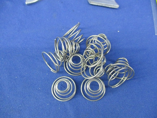 カバー止め金具(ステンレス)(12個入) S-CVCD1