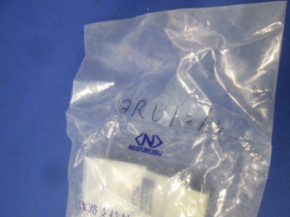 QRラック用 盤取付金具(新品未開封) QRU1