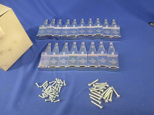 二重天井用金具(18個入) T38B