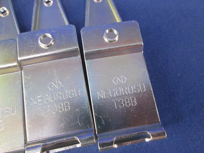 二重天井用金具(18個入) T38B