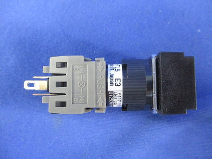 押しボタンスイッチ(白)(3個入) AH164-TL5