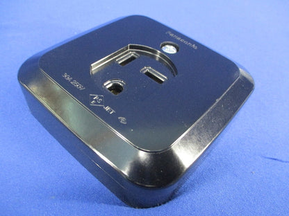 小型接地2P30A角型コンセント(2個入)黒 WK3730