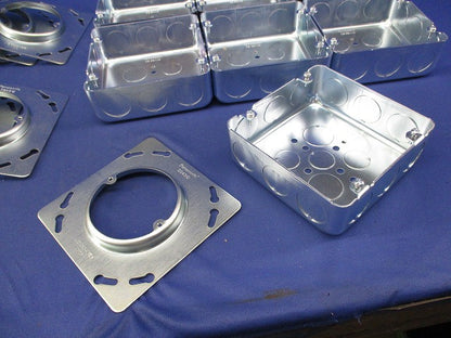 大角アウトレットボックス(塗代カバー付)(10個入) DS38446+DS4312