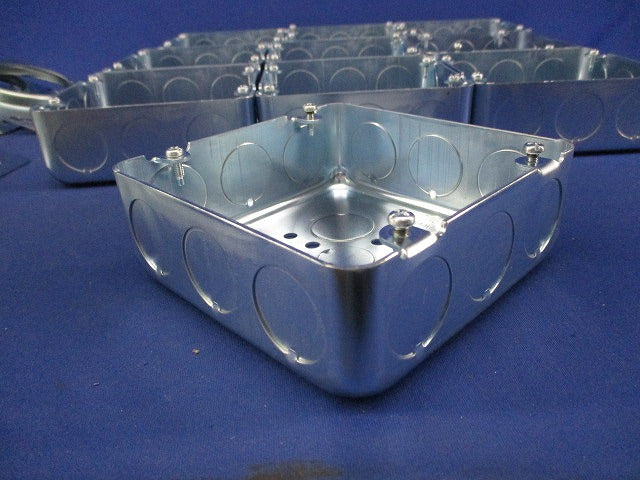 大角アウトレットボックス(塗代カバー付)(10個入) DS38446+DS4312