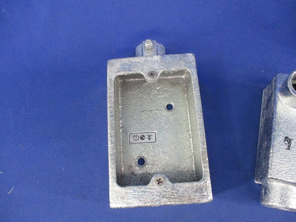 露出スイッチボックス ユニバーサルエルボセット(混在3個入)(亜鉛) 16他